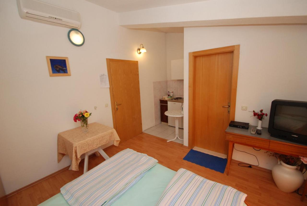 Apartmani Danica Carnac Ngoại thất bức ảnh